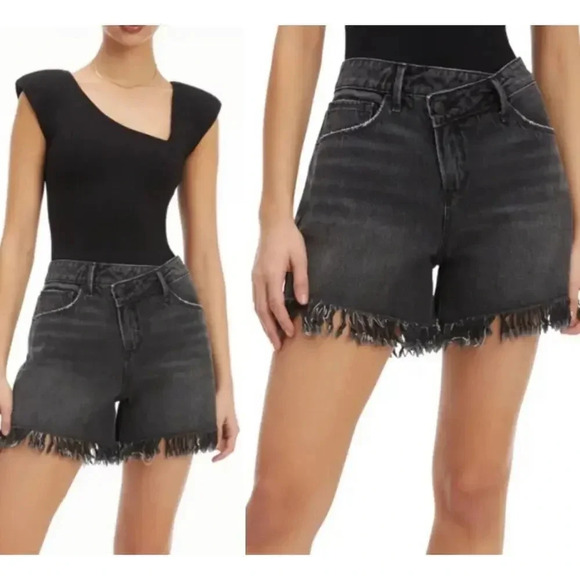 NWT Good American Good 90’s Black Washed Denim Jean Shorts Fringe Hem Sz 8 / 20 - Picture 1 of 15